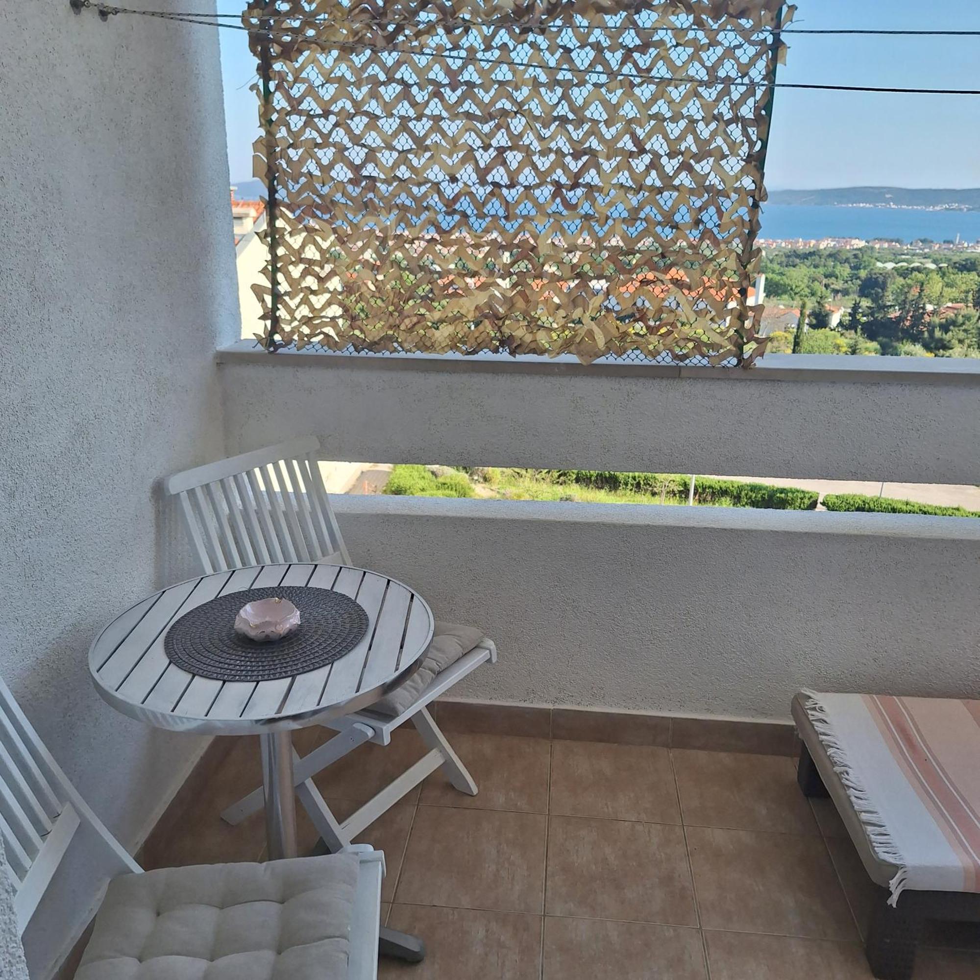 Apartamento Mila Kaštel Novi Exterior foto